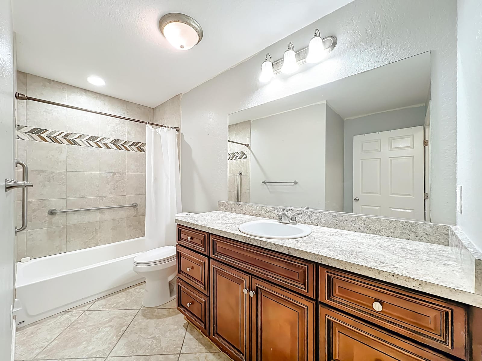608 MASTERS Avenue, Wildwood, FL 34785 photo 22