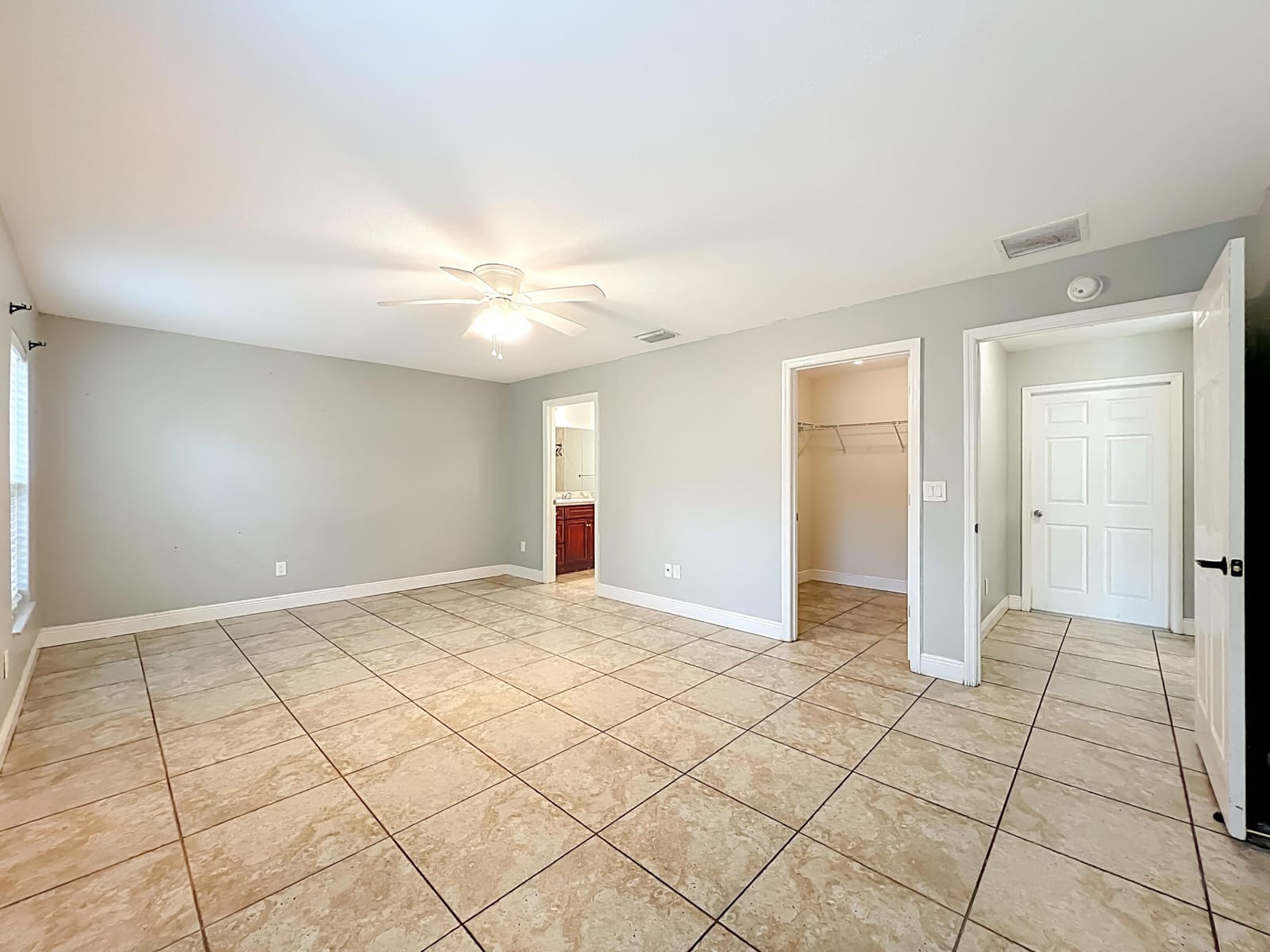 608 MASTERS Avenue, Wildwood, FL 34785 photo 23