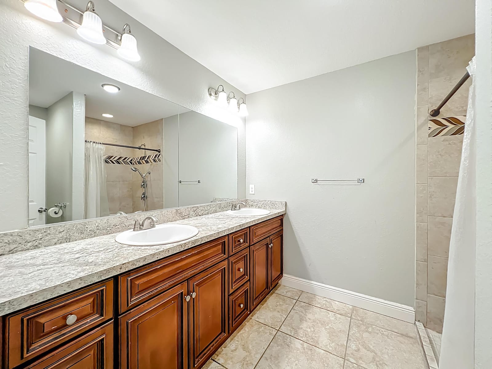 608 MASTERS Avenue, Wildwood, FL 34785 photo 26
