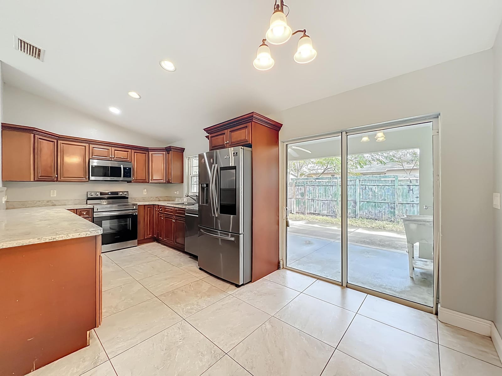 608 MASTERS Avenue, Wildwood, FL 34785 photo 4