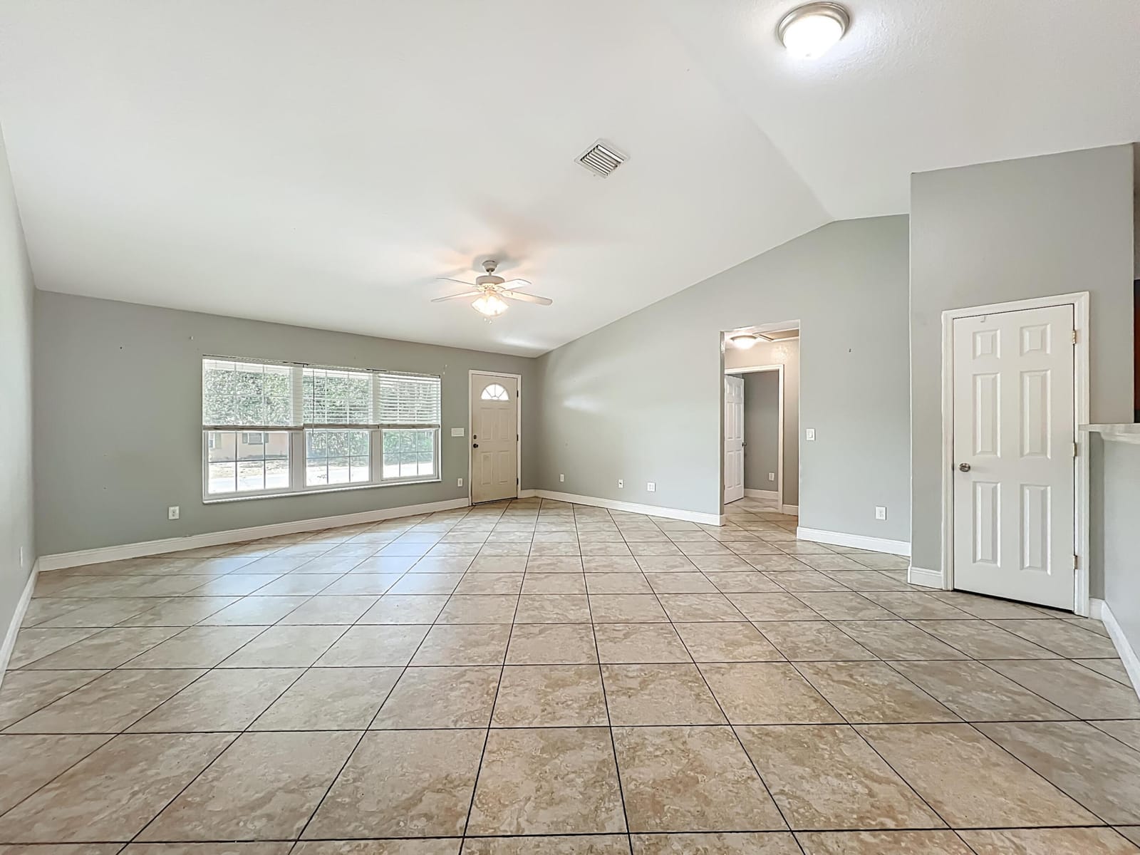608 MASTERS Avenue, Wildwood, FL 34785 photo 6
