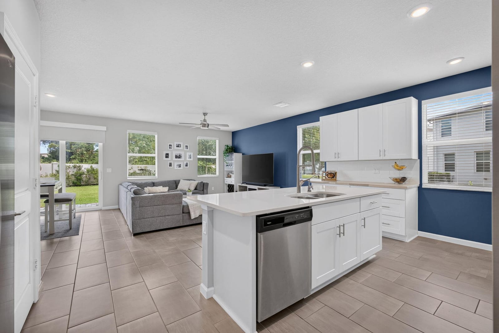 5600 Mentmore Drive — photo 11