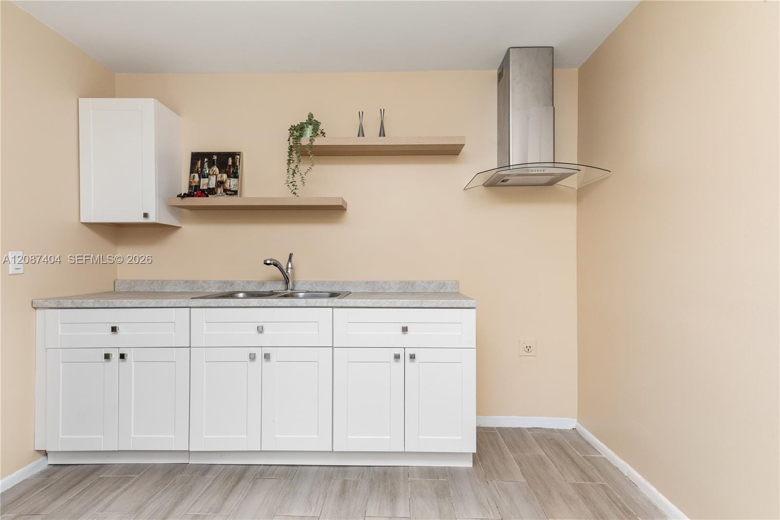 619 N D Street — photo 10