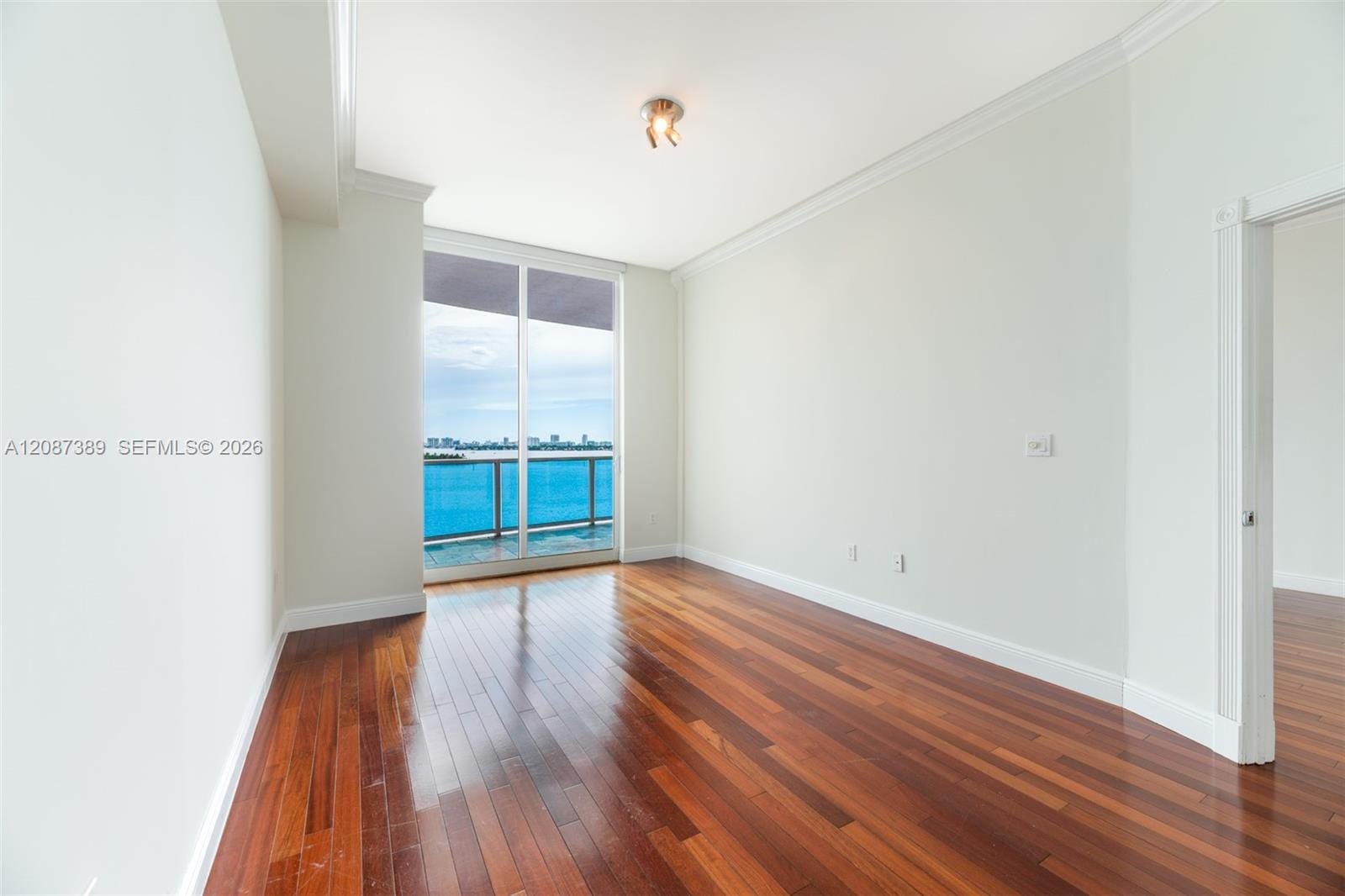 725 NE 22nd Street 8E — photo 11