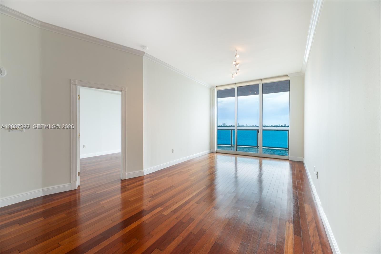 725 NE 22nd Street 8E — photo 10