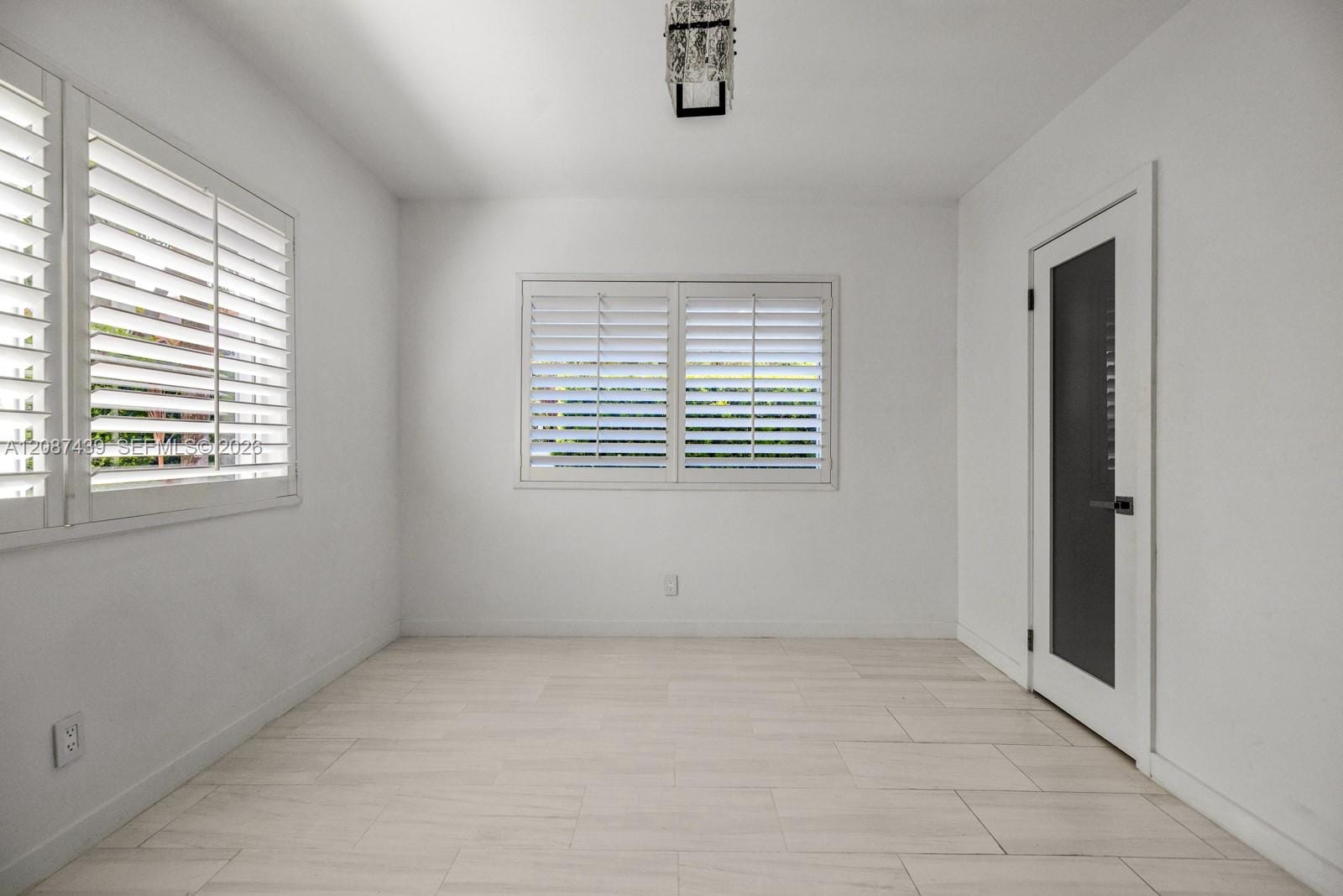 3909 Garden Avenue, Miami Beach, FL 33140 photo 21