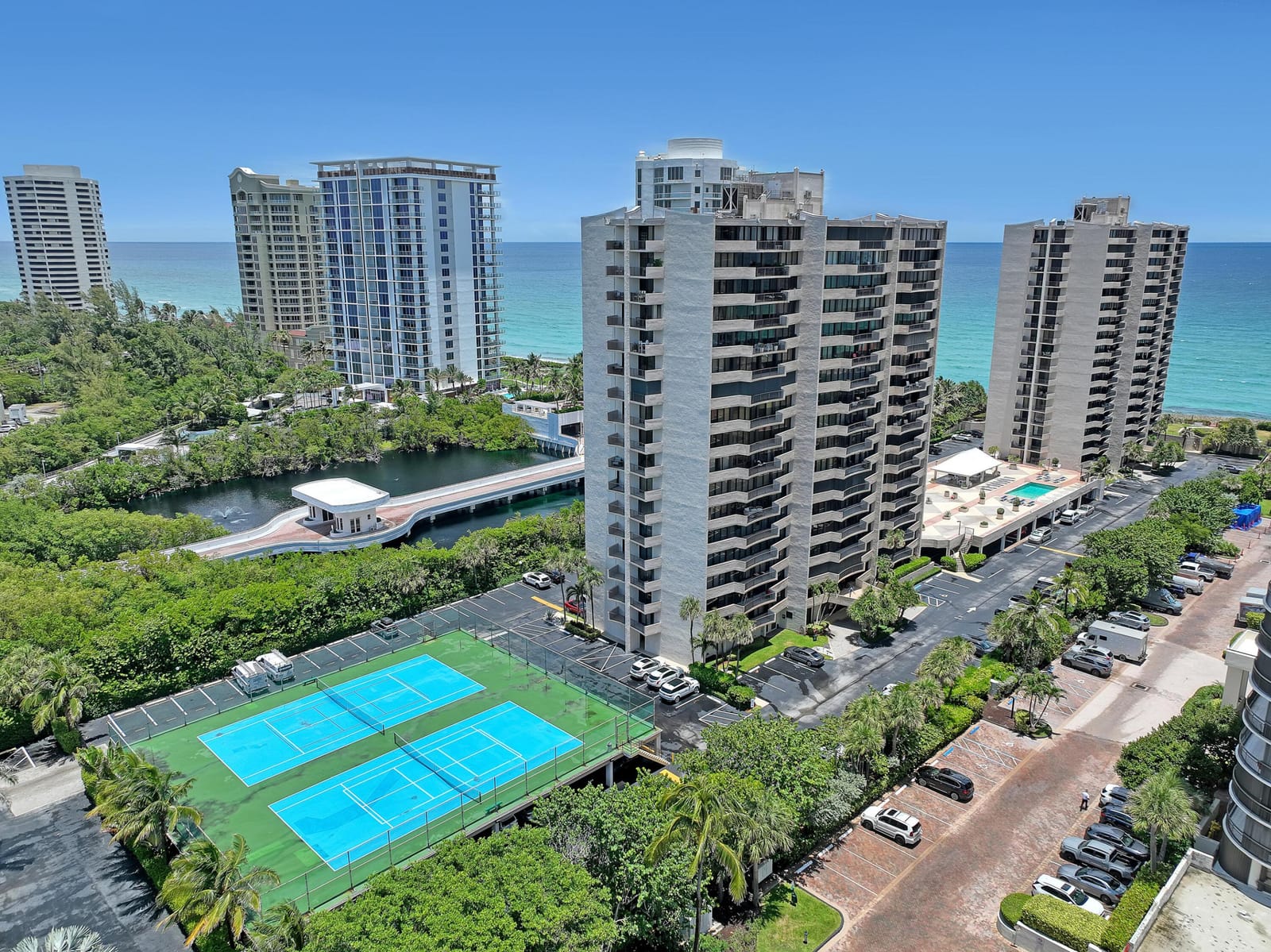 4200 N OCEAN Drive 2-403, Singer Island, FL 33404 photo 1
