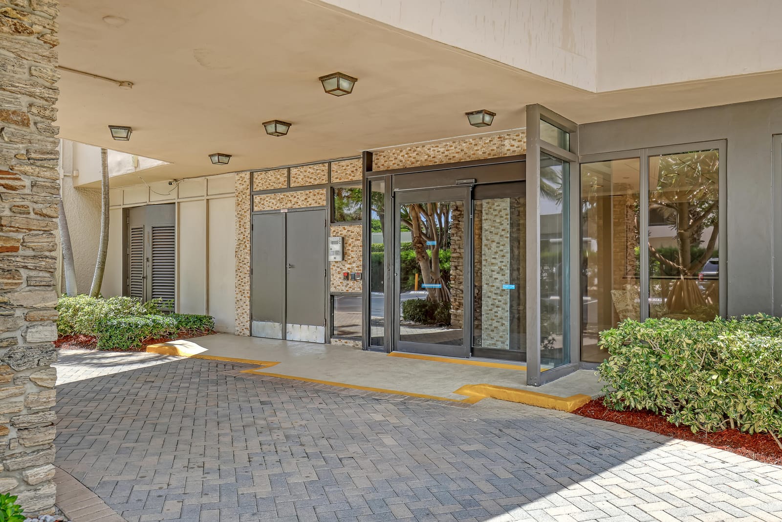 4200 N OCEAN Drive 2-403, Singer Island, FL 33404 photo 22
