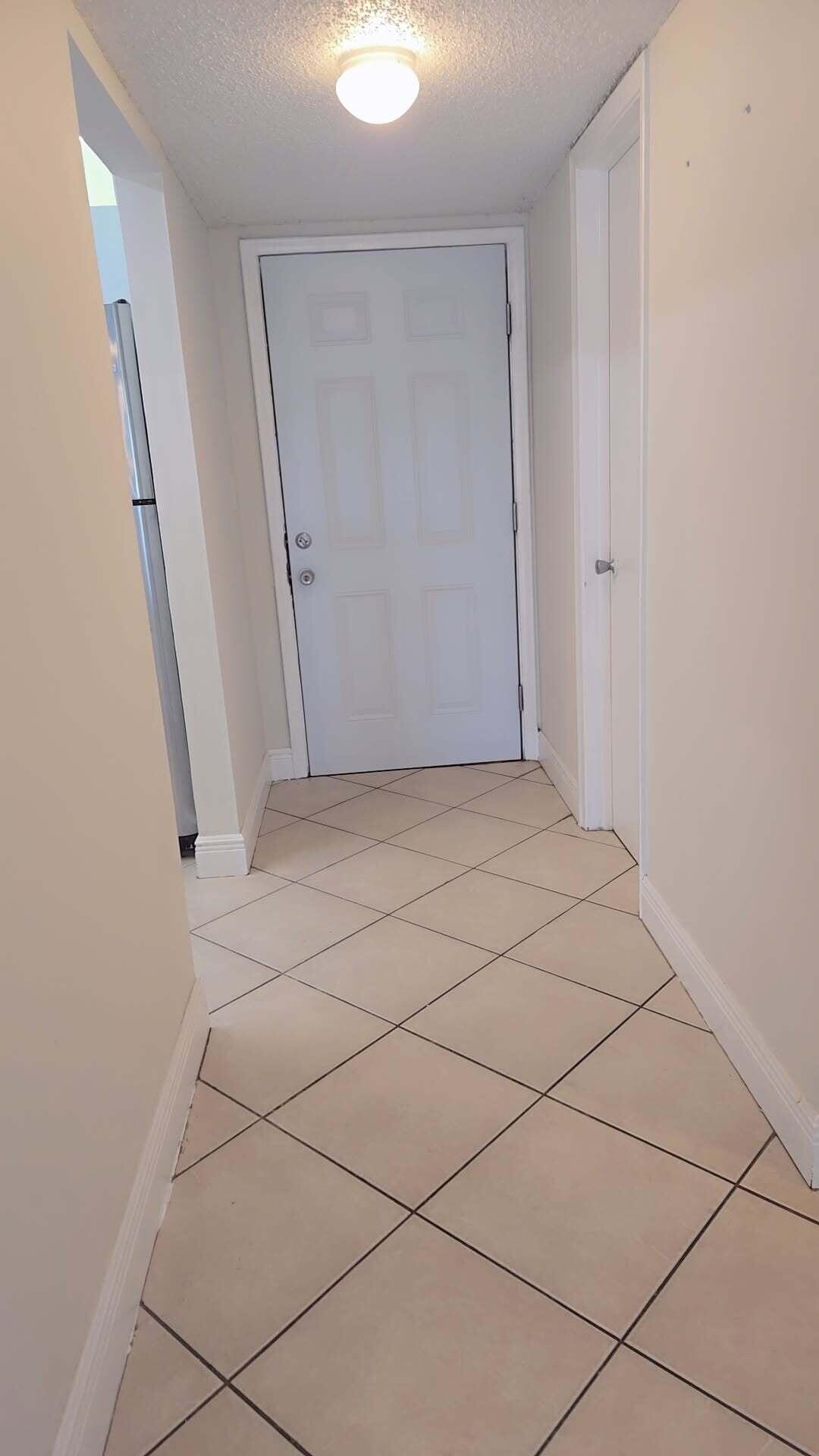 4121 STIRLING Road 404, Dania Beach, FL 33314 photo 3