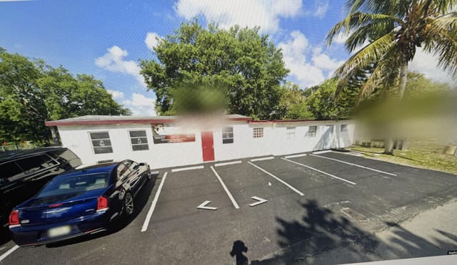 1701 NW 8th Place, Fort Lauderdale, FL