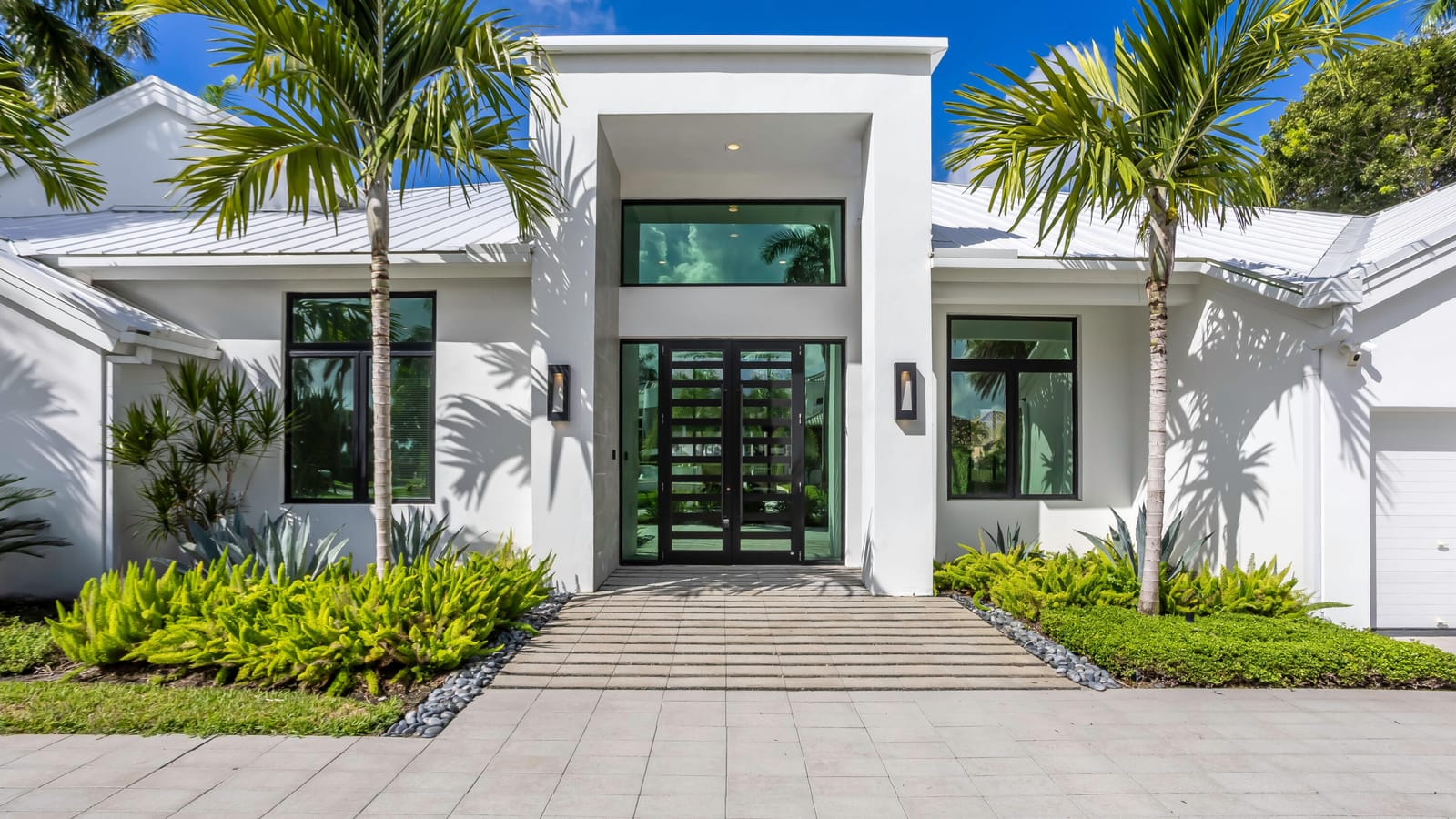 7359 Ballantrae Court — photo 4