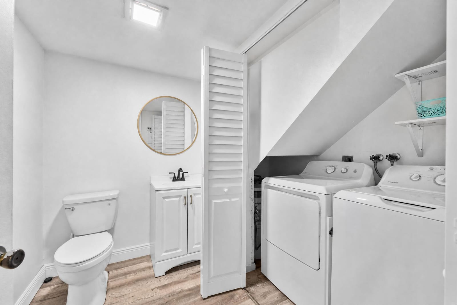3750 VICTORIA Drive — photo 9