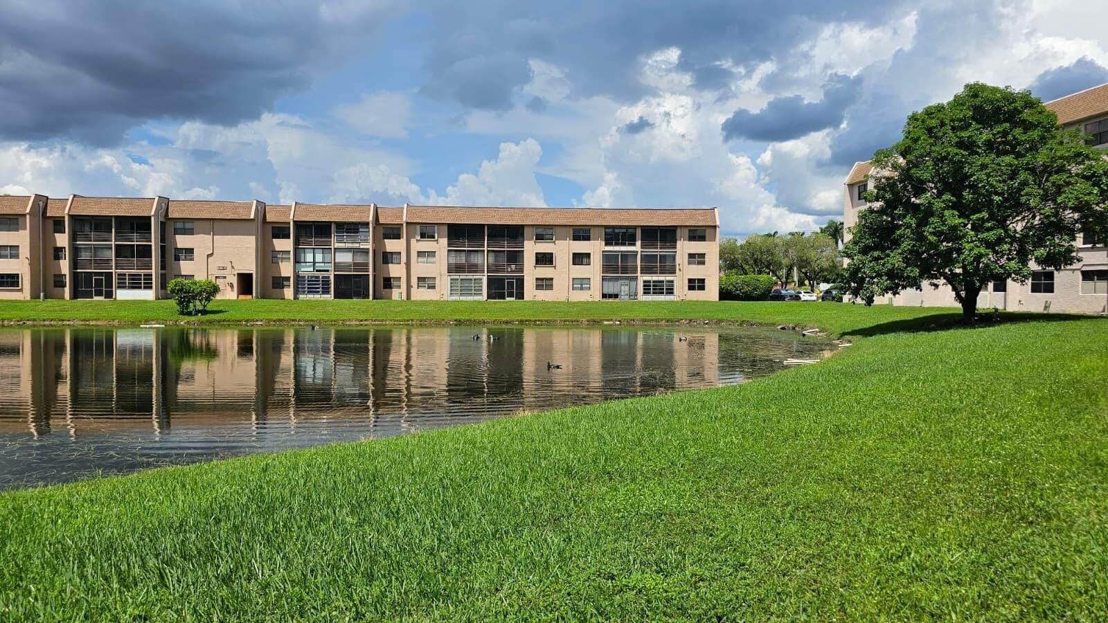 2981 N Nob Hill Road 201, Sunrise, FL 33322