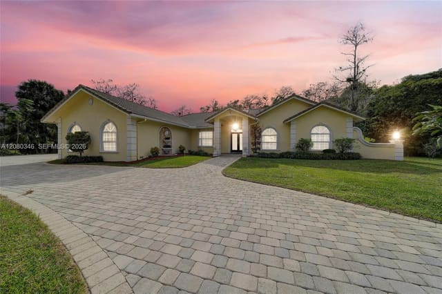 4750 W Leitner Drive, Coral Springs, FL 33067