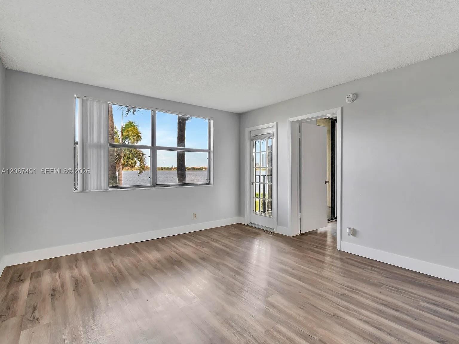 714 Executive Center Drive 28 — photo 5