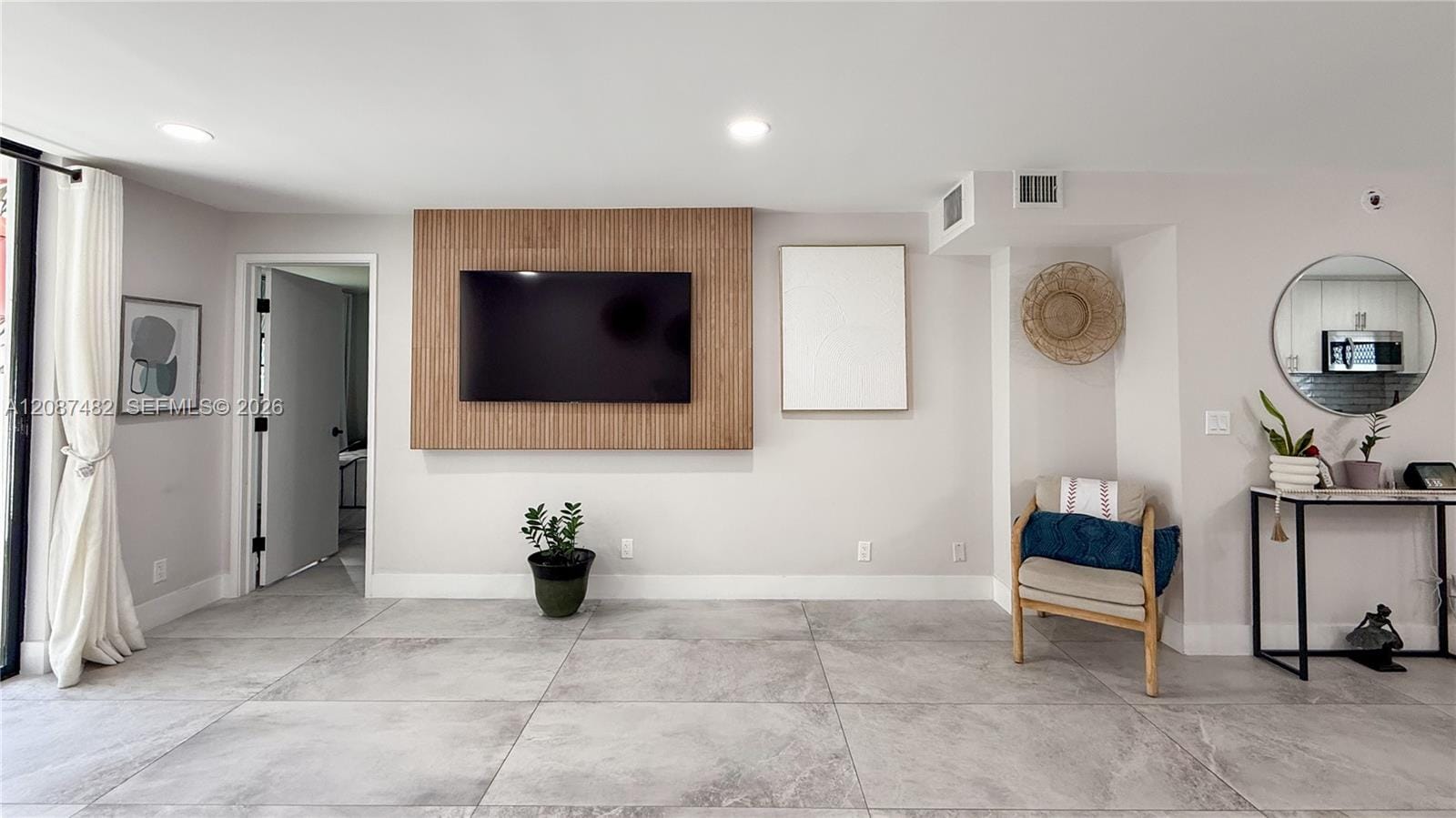 400 SE 10th Street 112 — photo 12