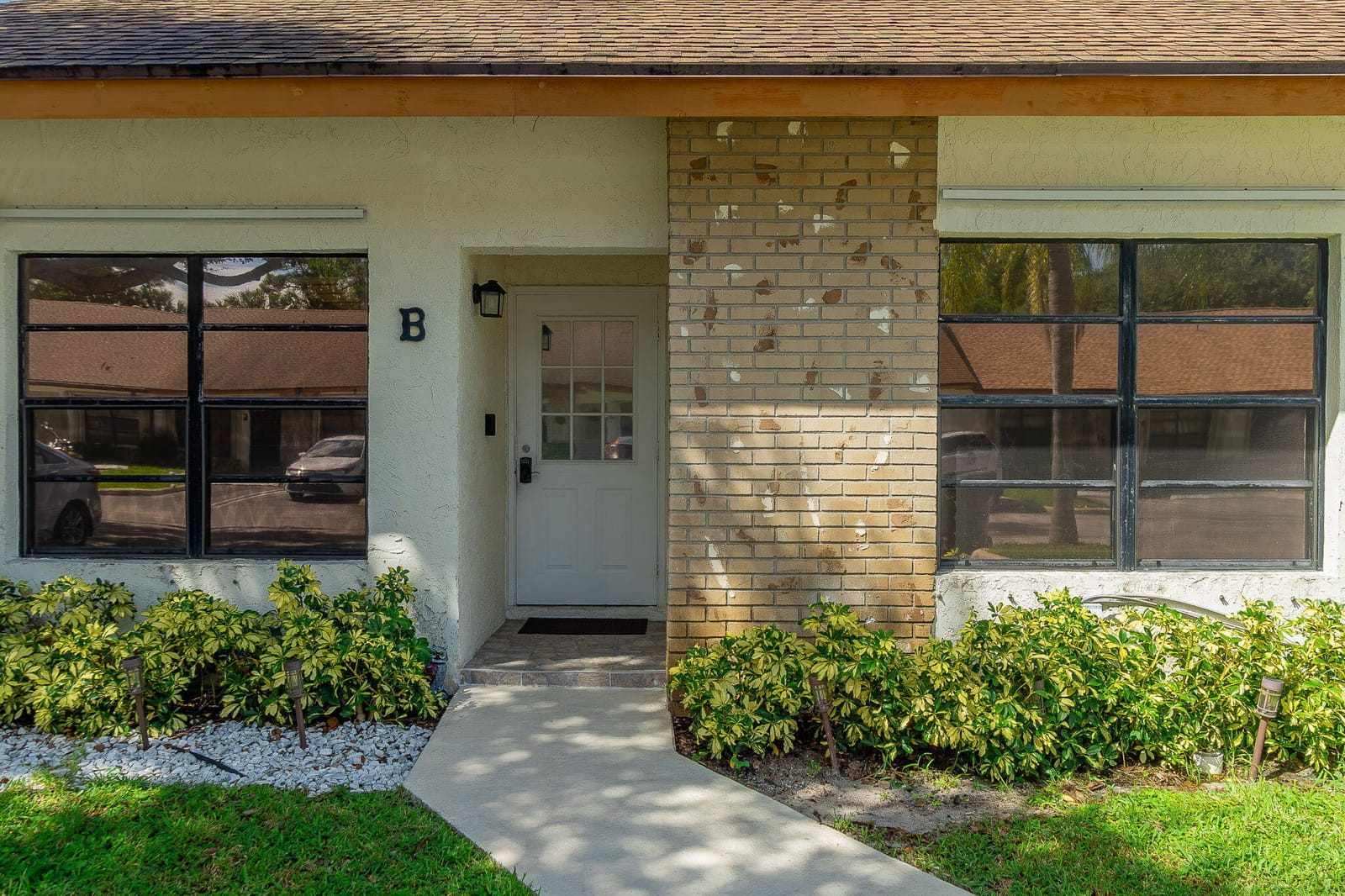 1250 PARKSIDE GREEN Drive B, Greenacres, FL 33415 photo 3