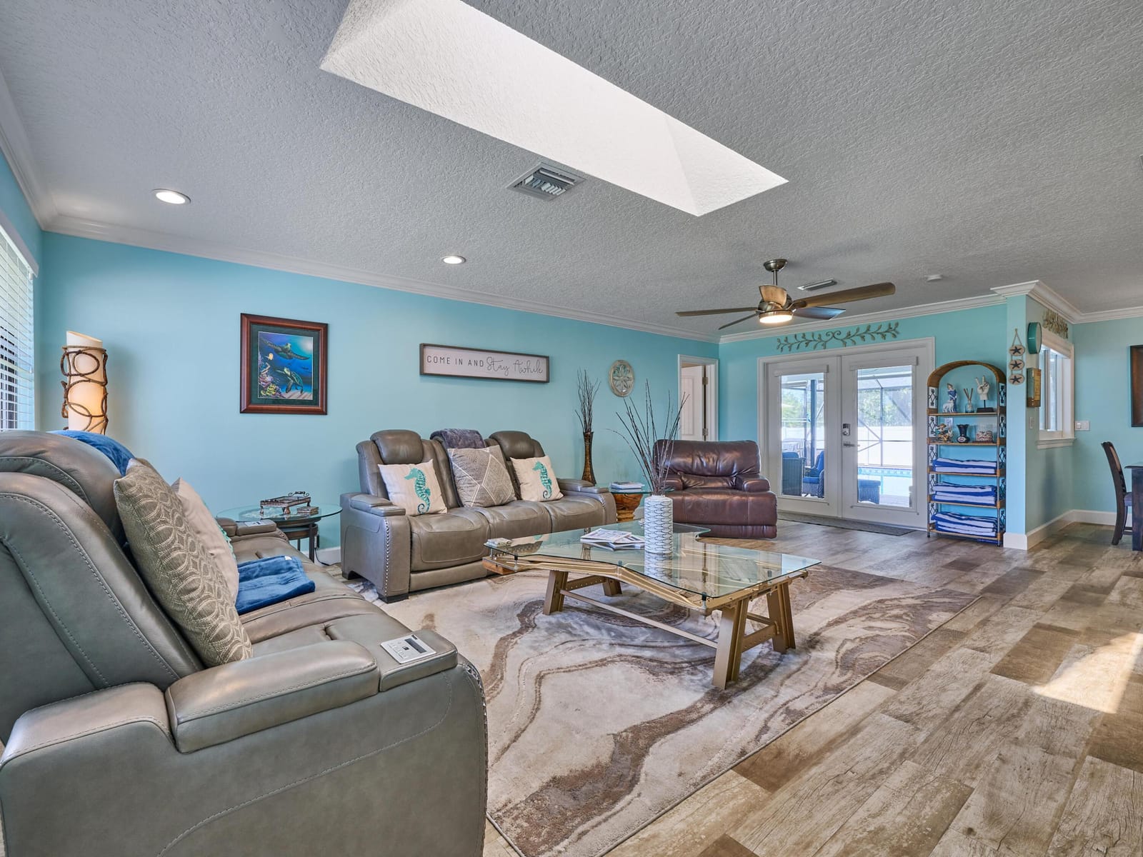 708 Weldwood Road, Jupiter, FL 33458 photo 2
