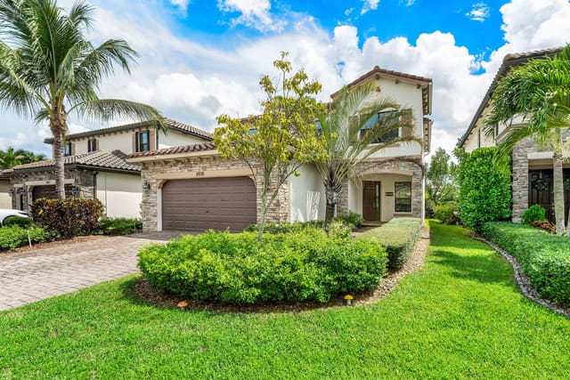 8826 Sea Chase Drive, Lake Worth, FL 33467