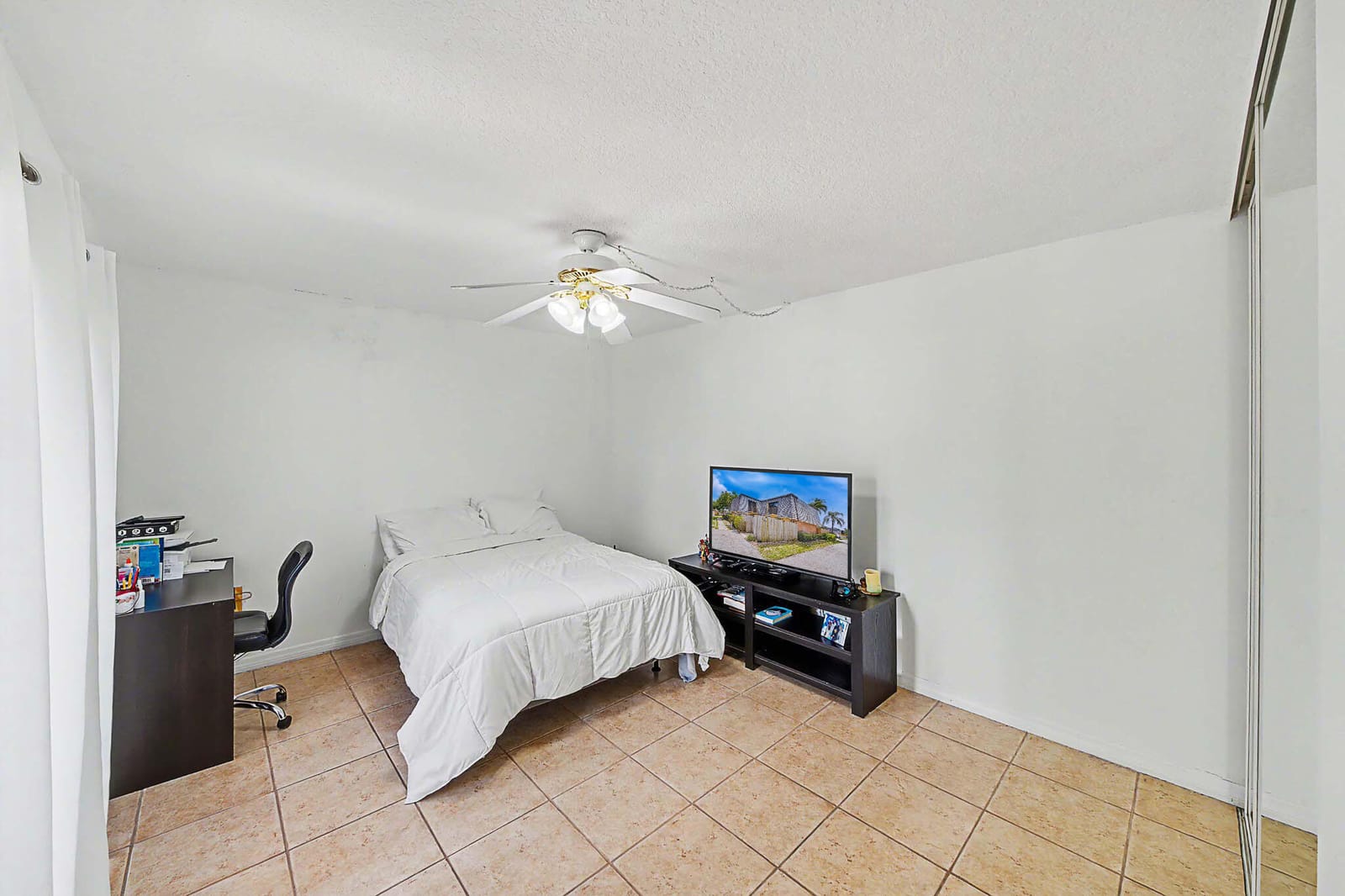 149 Lake Arbor Drive, Palm Springs, FL 33461 photo 24