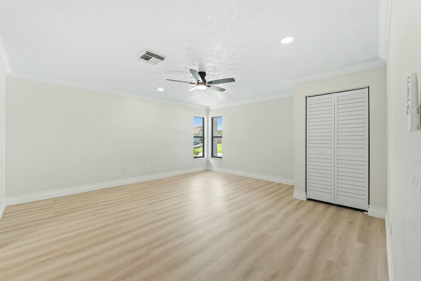 4800 MYRTLE Drive, Fort Pierce, FL 34982 photo 13