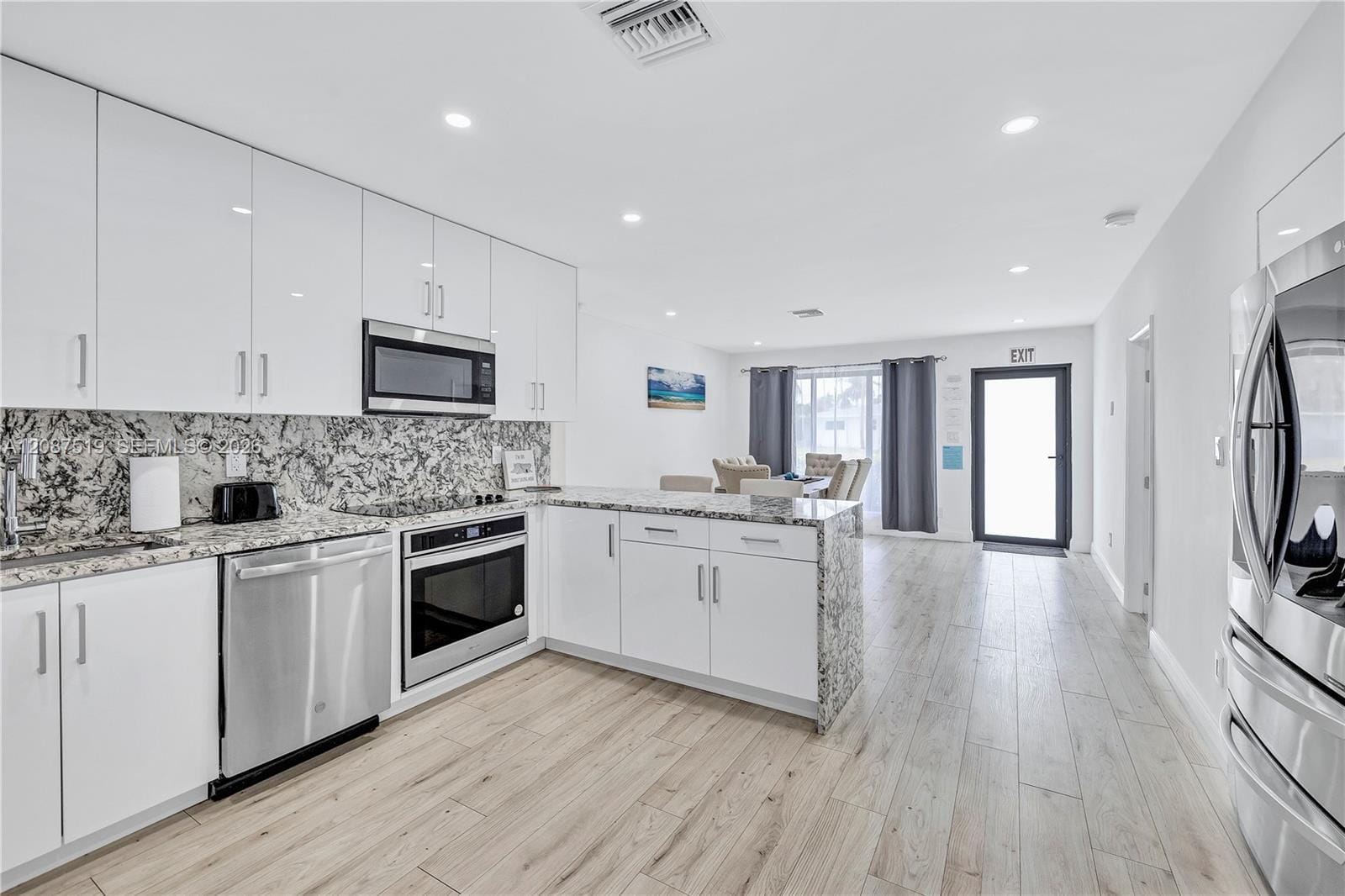 217 N 31st Avenue, Hollywood, FL 33021 photo 8