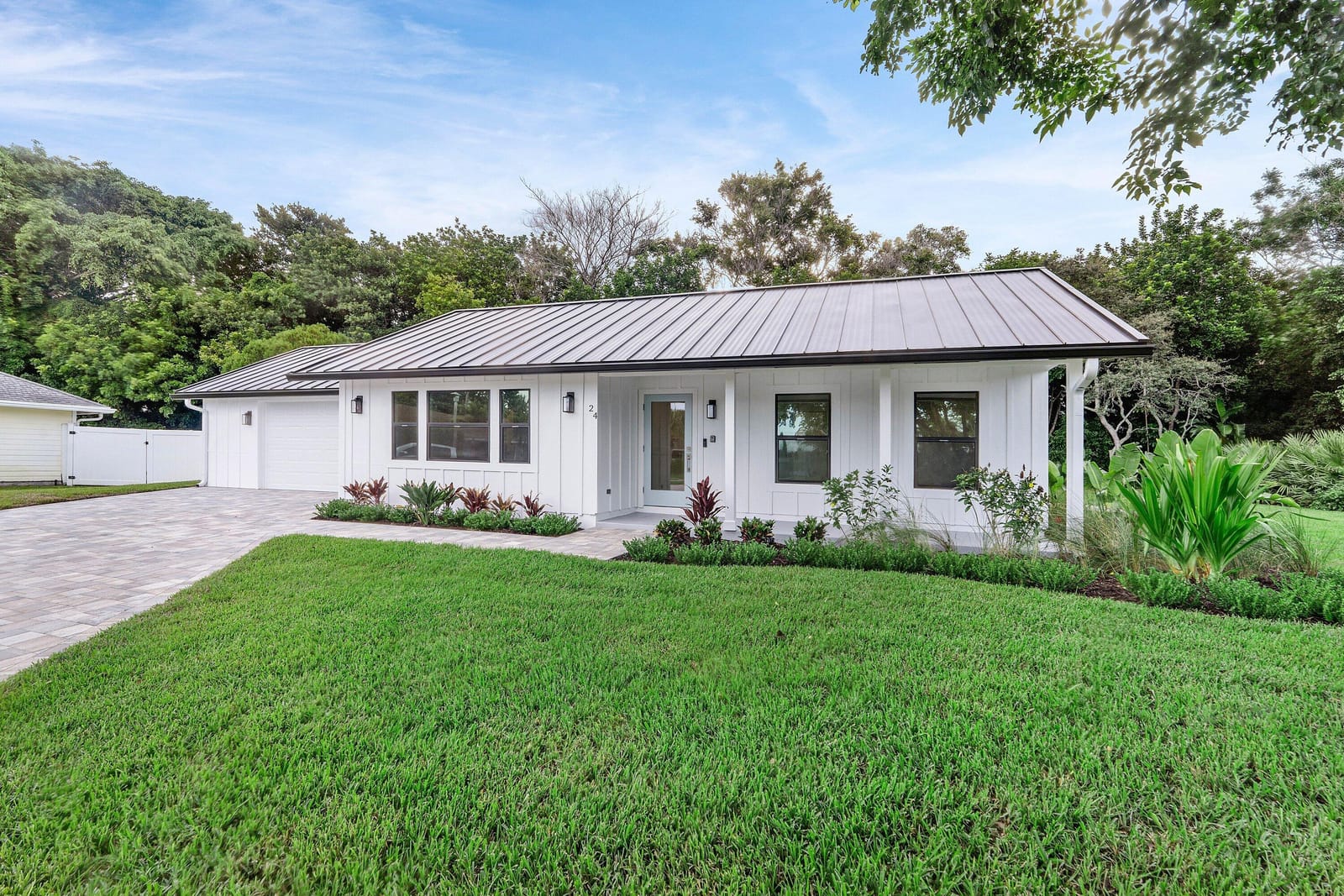 24 Russell Street, Tequesta, FL 33469 photo 2