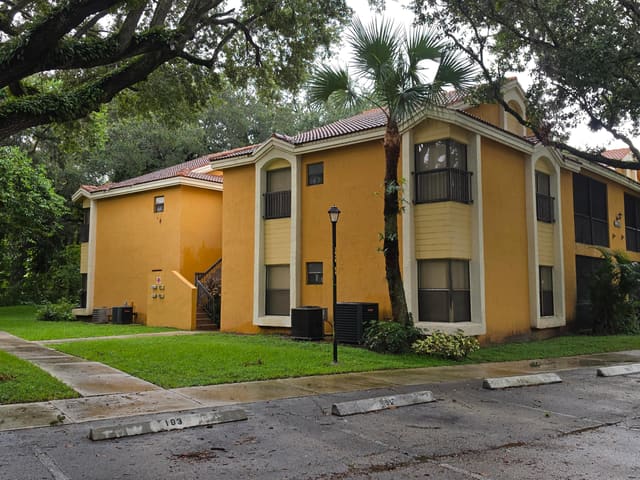 3852 Coral Tree Circle, Coconut Creek, FL 33073