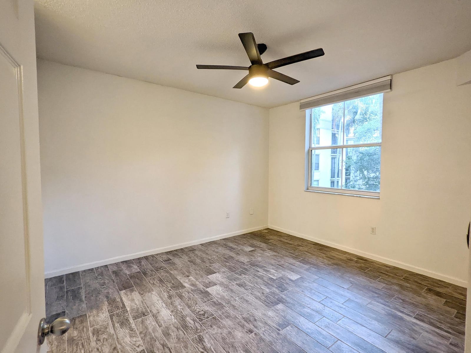 630 S SAPODILLA Avenue 308, West Palm Beach, FL 33401 photo 16