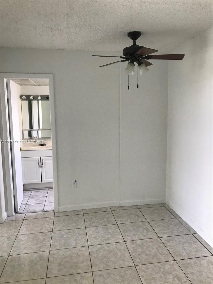 9460 Fontainebleau Boulevard 433, Miami, FL 33172 photo 15