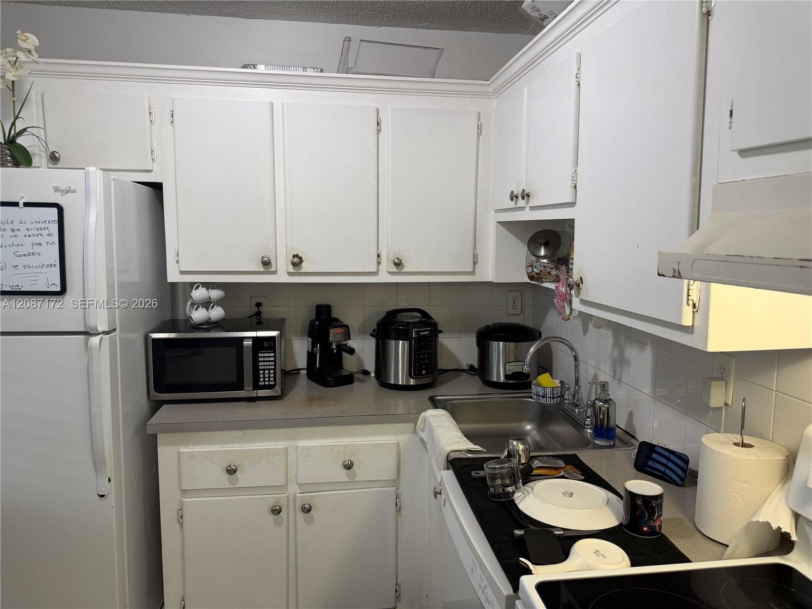 9460 Fontainebleau Boulevard 433, Miami, FL 33172 photo 3
