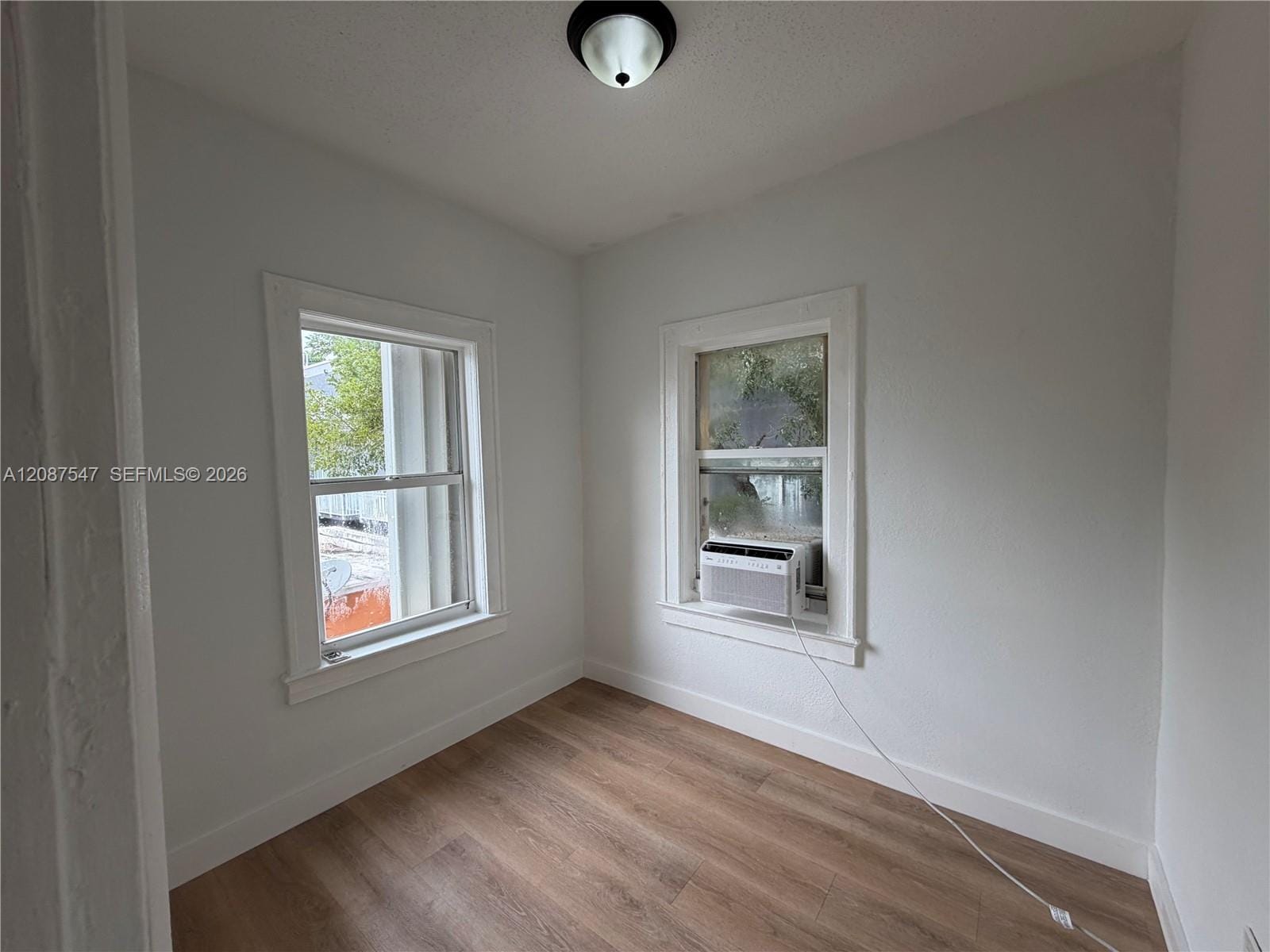 1429 SW 3rd Street 4 — photo 6