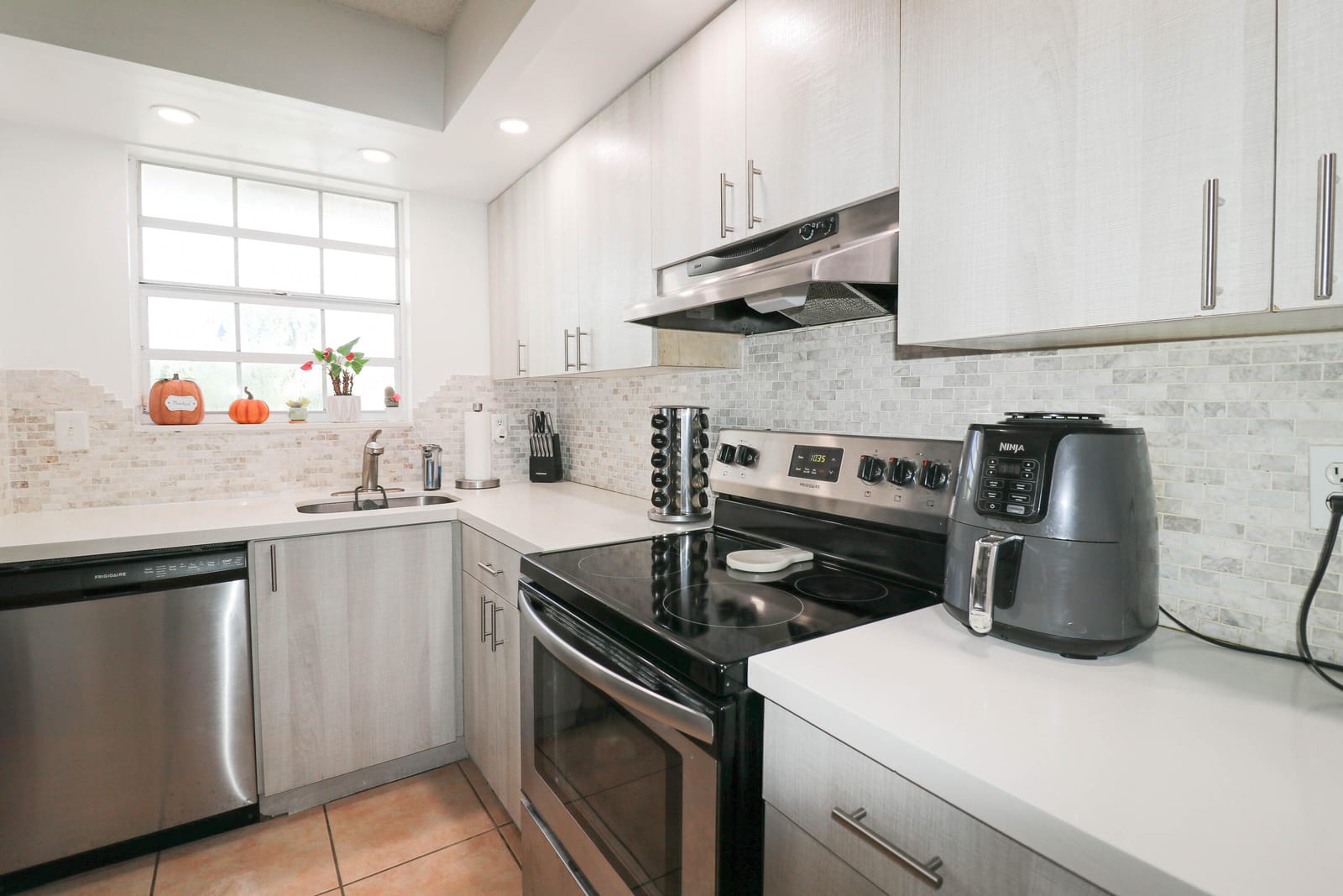 2646 SE 21st Court 203-D — photo 11