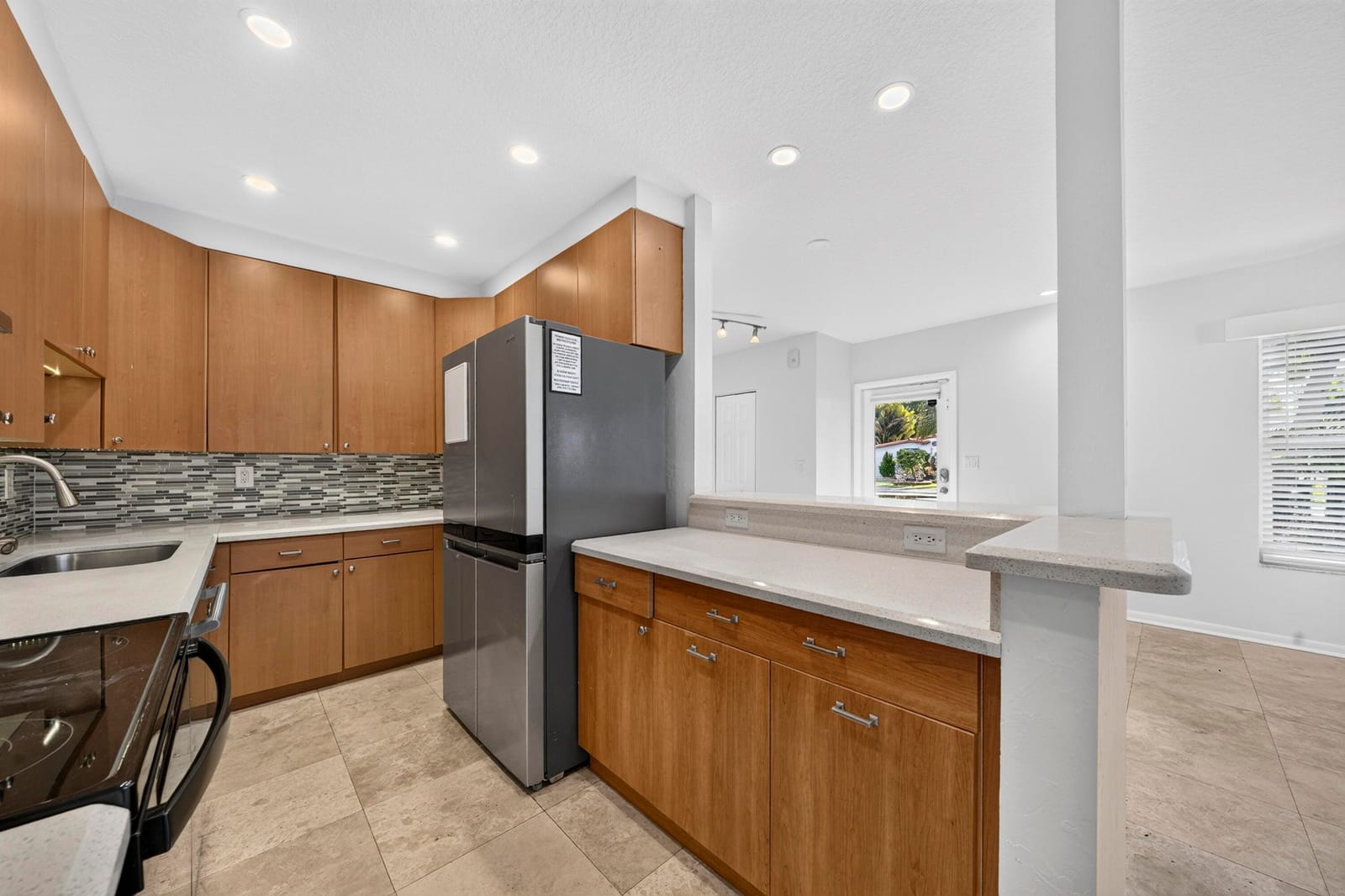 1605 NE 16th Avenue — photo 4