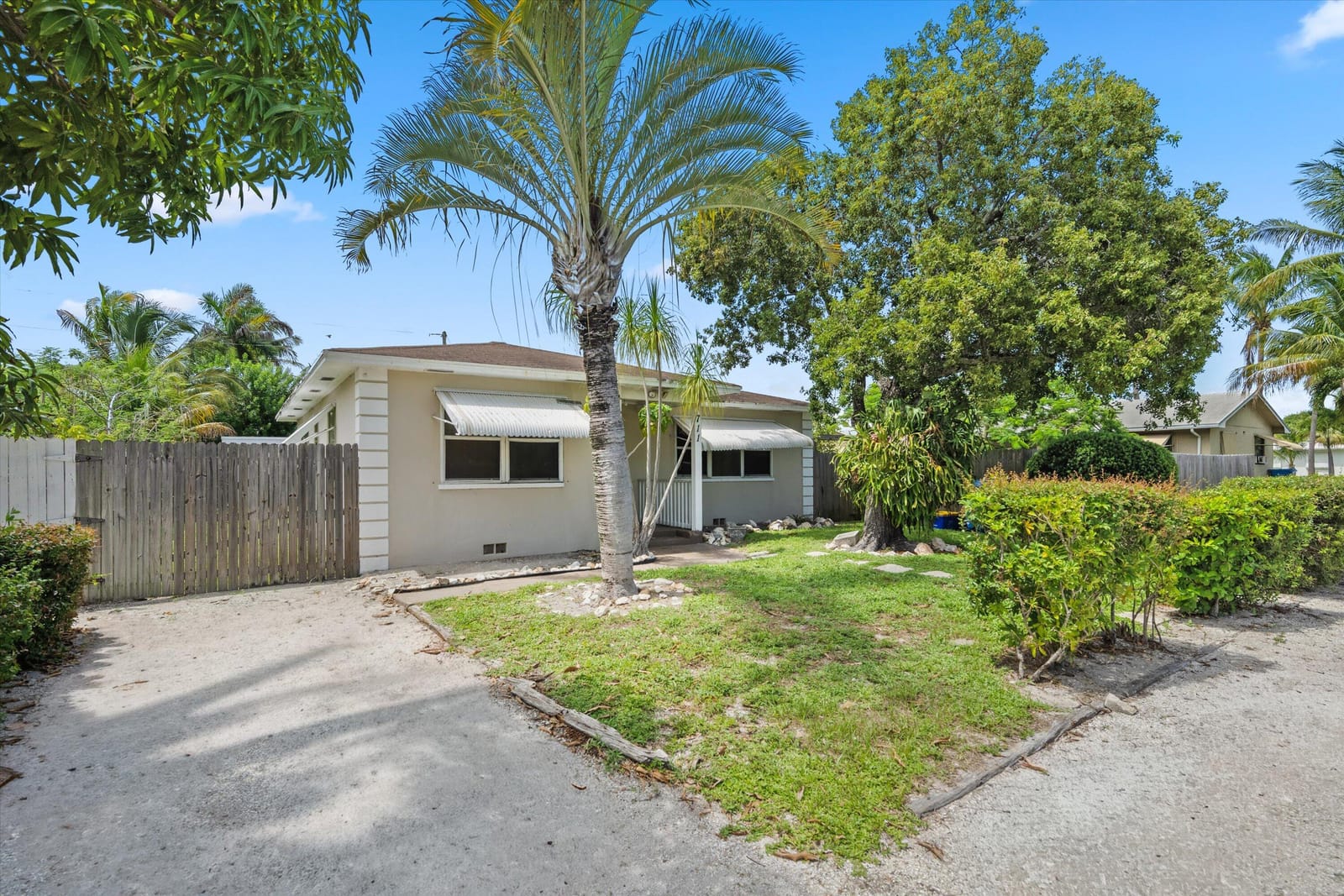 711 E COAST Avenue, Lantana, FL 33462 photo 3