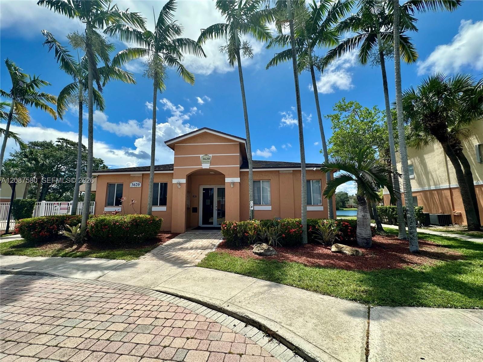 3630 N 56th Avenue 310, Hollywood, FL 33021 photo 13