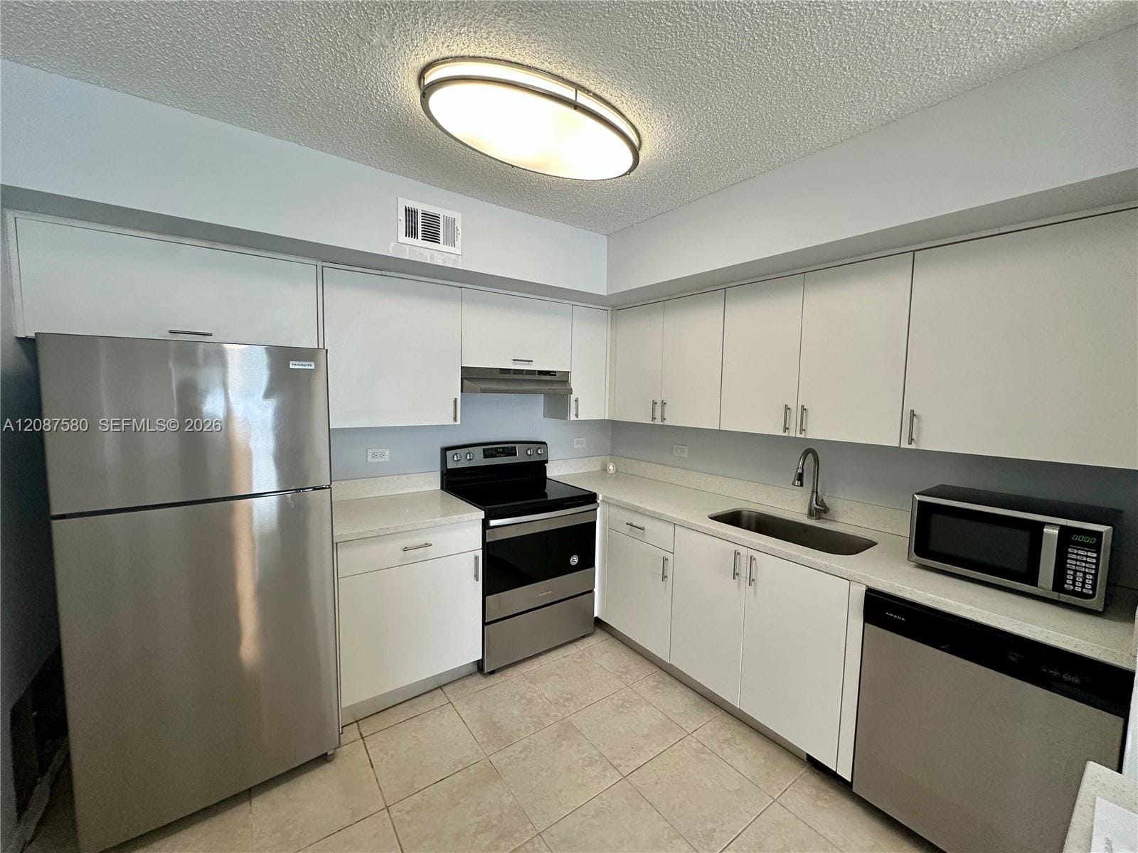 3630 N 56th Avenue 310 — photo 4
