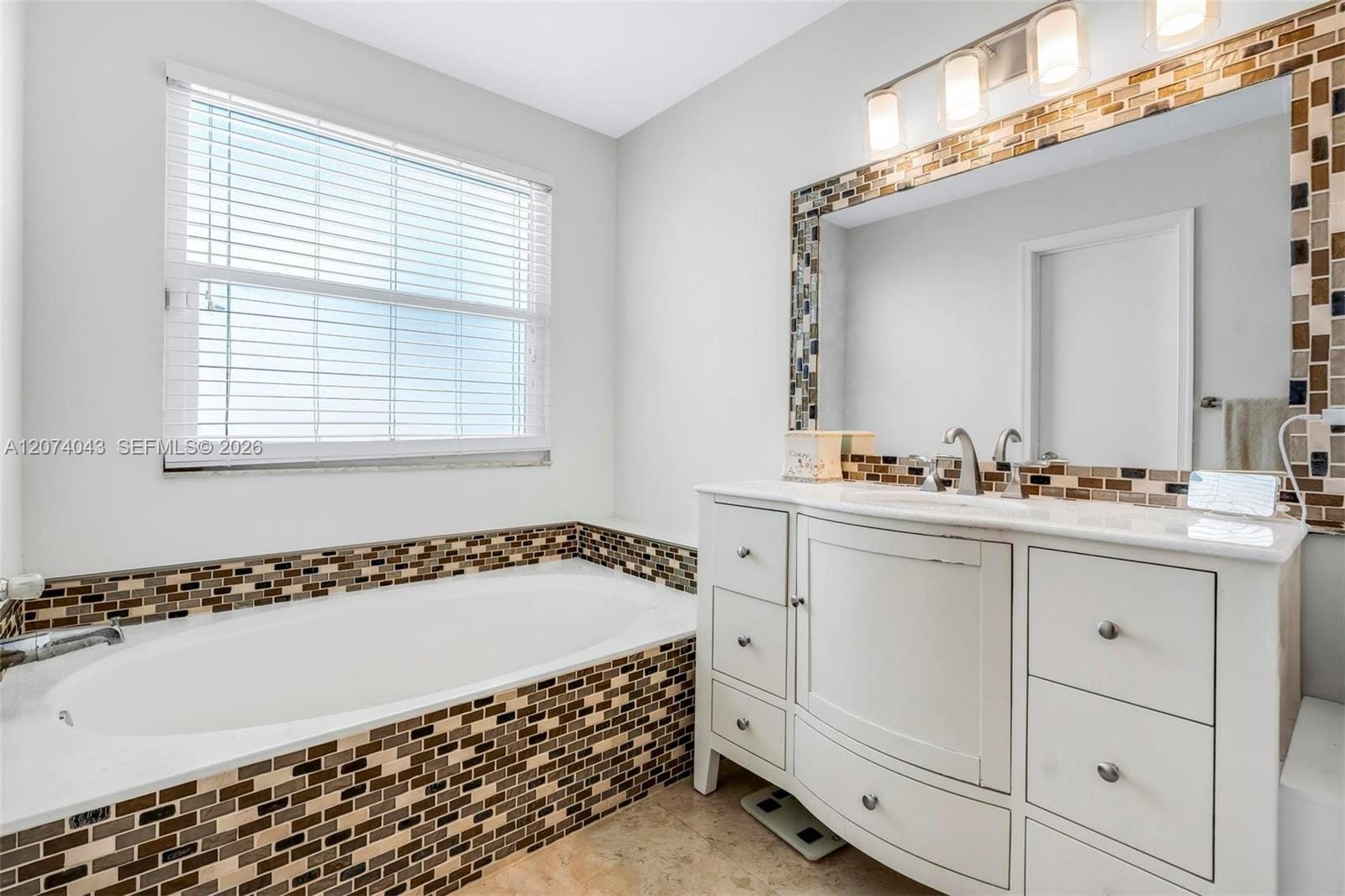 18961 NW 10th Terrace, Pembroke Pines, FL 33029 photo 17