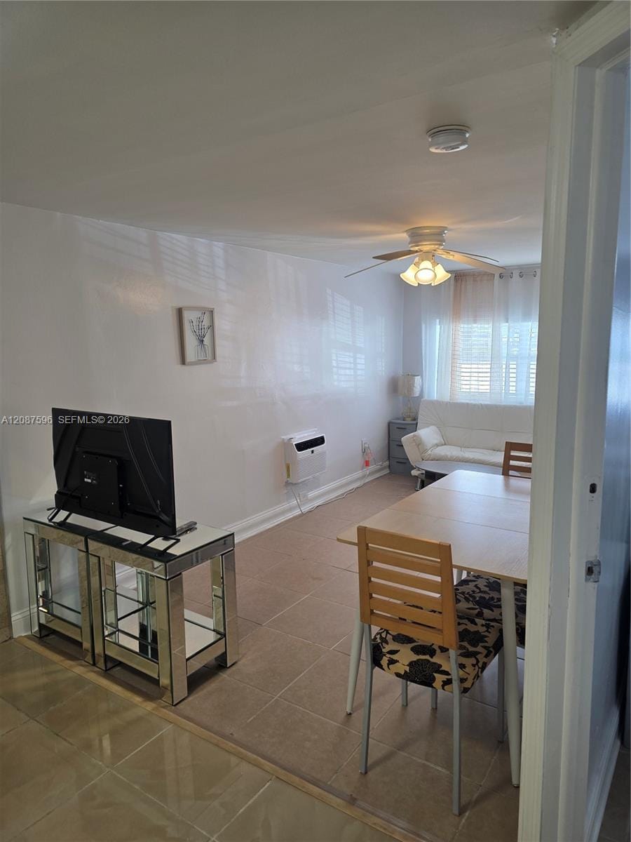 5712 Hollywood Boulevard 1, Hollywood, FL 33021 photo 4