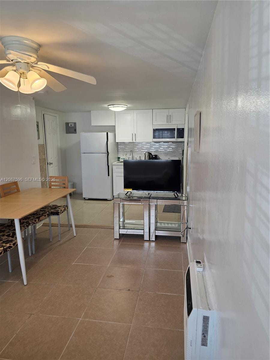 5712 Hollywood Boulevard 1, Hollywood, FL 33021 photo 5