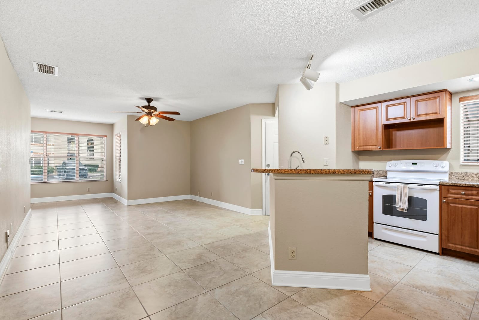 3350 PINEWALK Drive N 1411 — photo 5