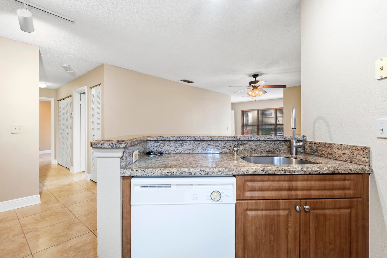 3350 PINEWALK Drive N 1411 — photo 8