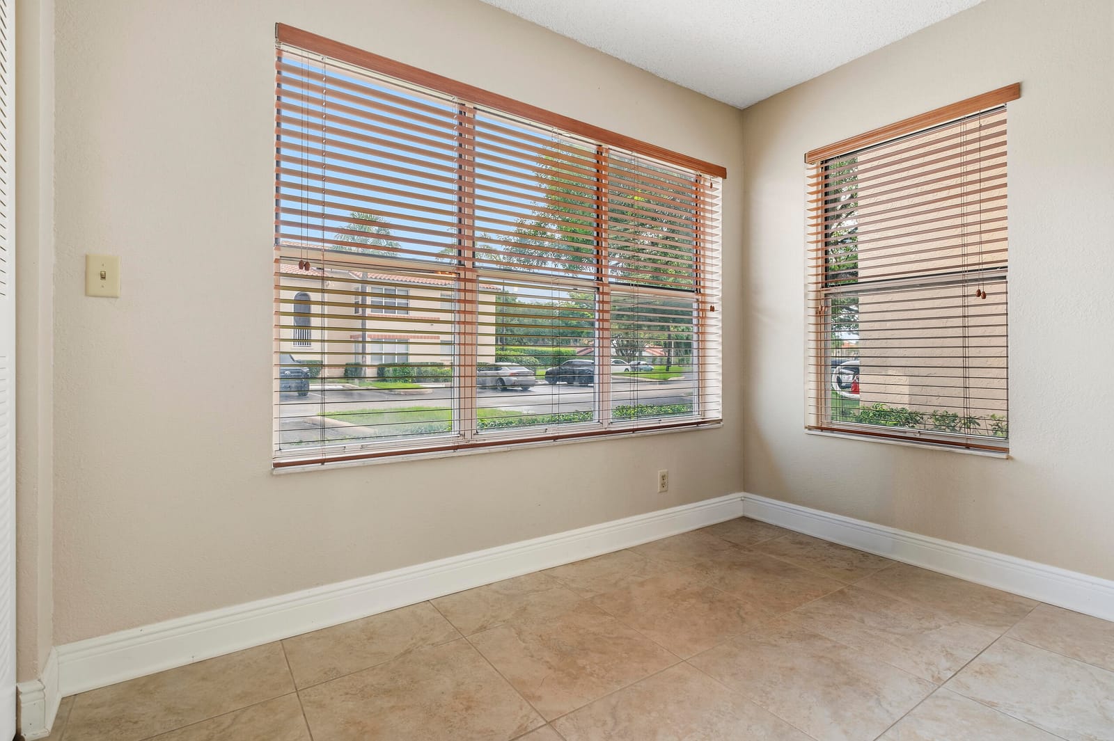 3350 PINEWALK Drive N 1411 — photo 10