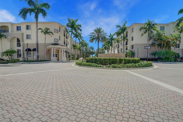 2301 RENAISSANCE Way, Boynton Beach, FL 33426