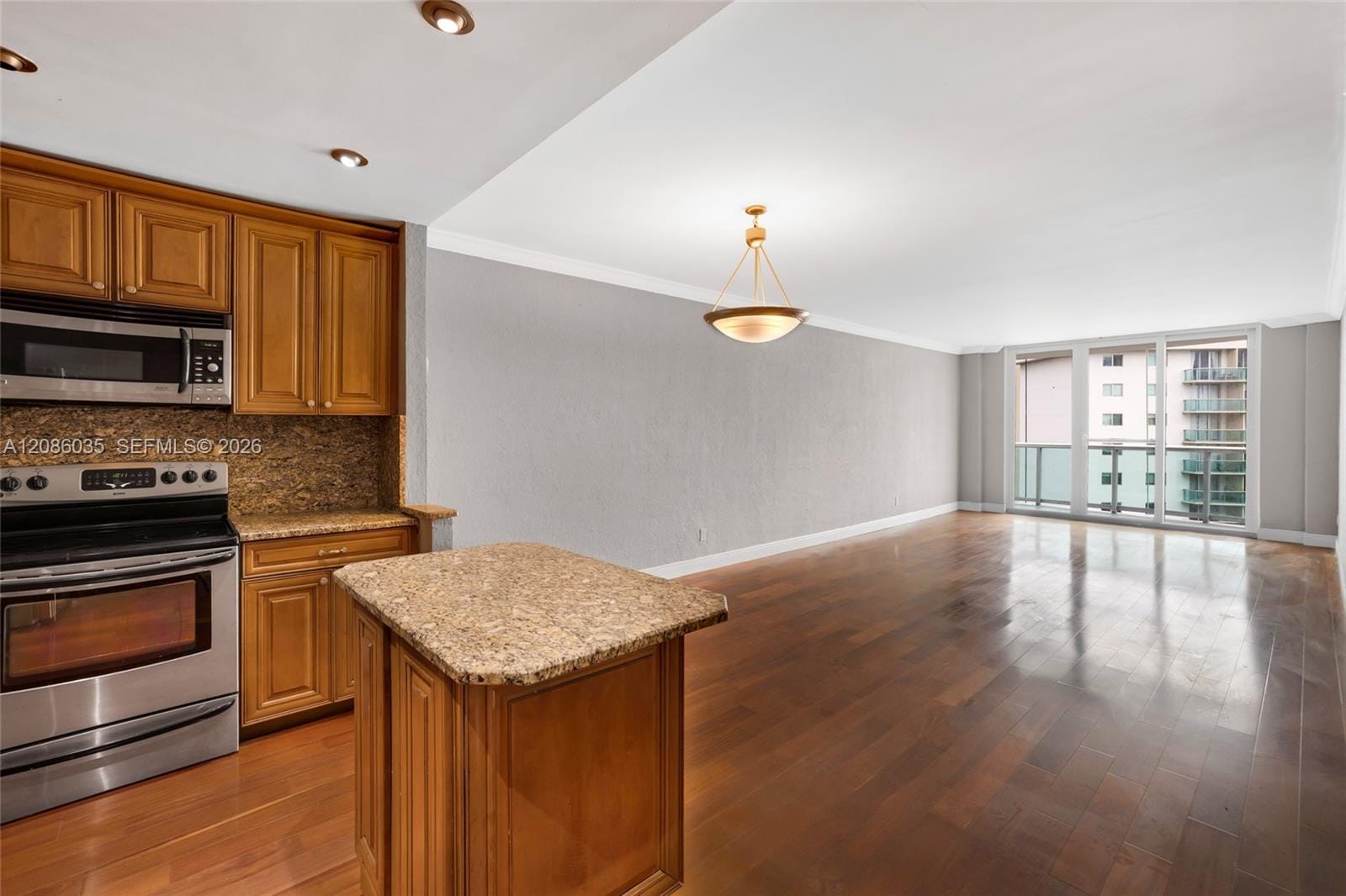 19390 Collins Avenue 1520, Sunny Isles Beach, FL 33160 photo 9