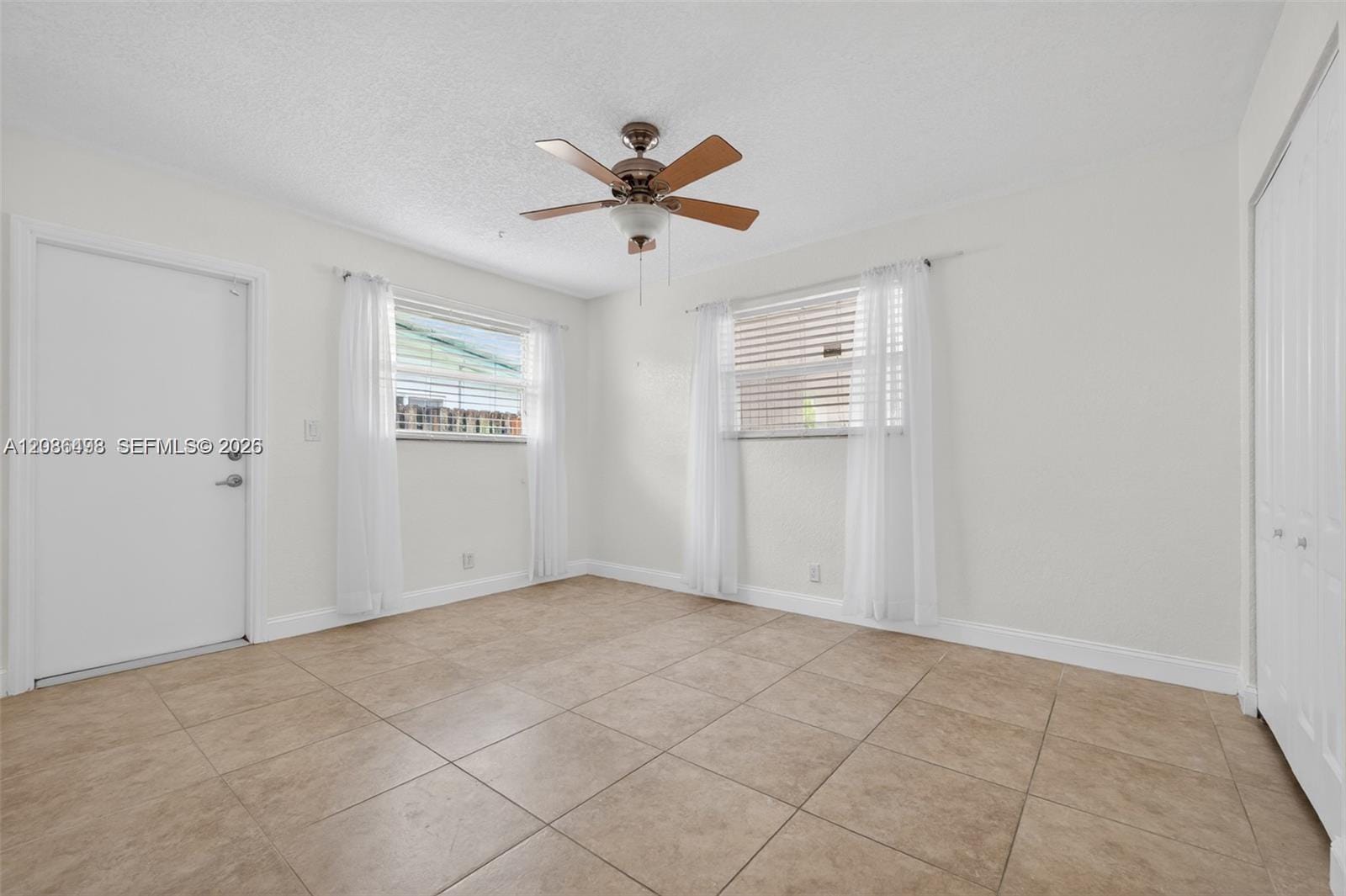 5340 NE 17th Terrace 1 — photo 11