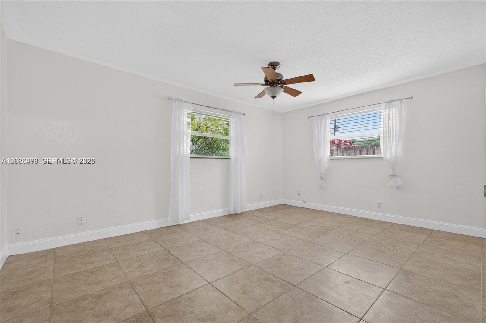 5340 NE 17th Terrace 1 — photo 12