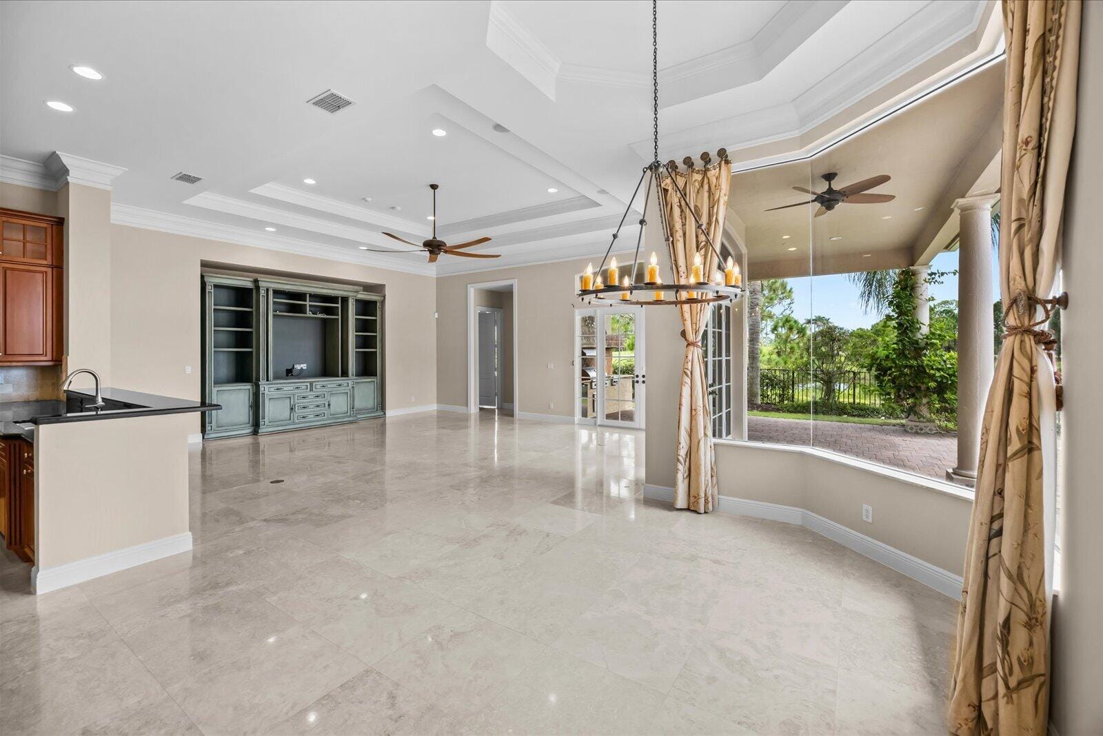 102 SE Rio Casarano — photo 12