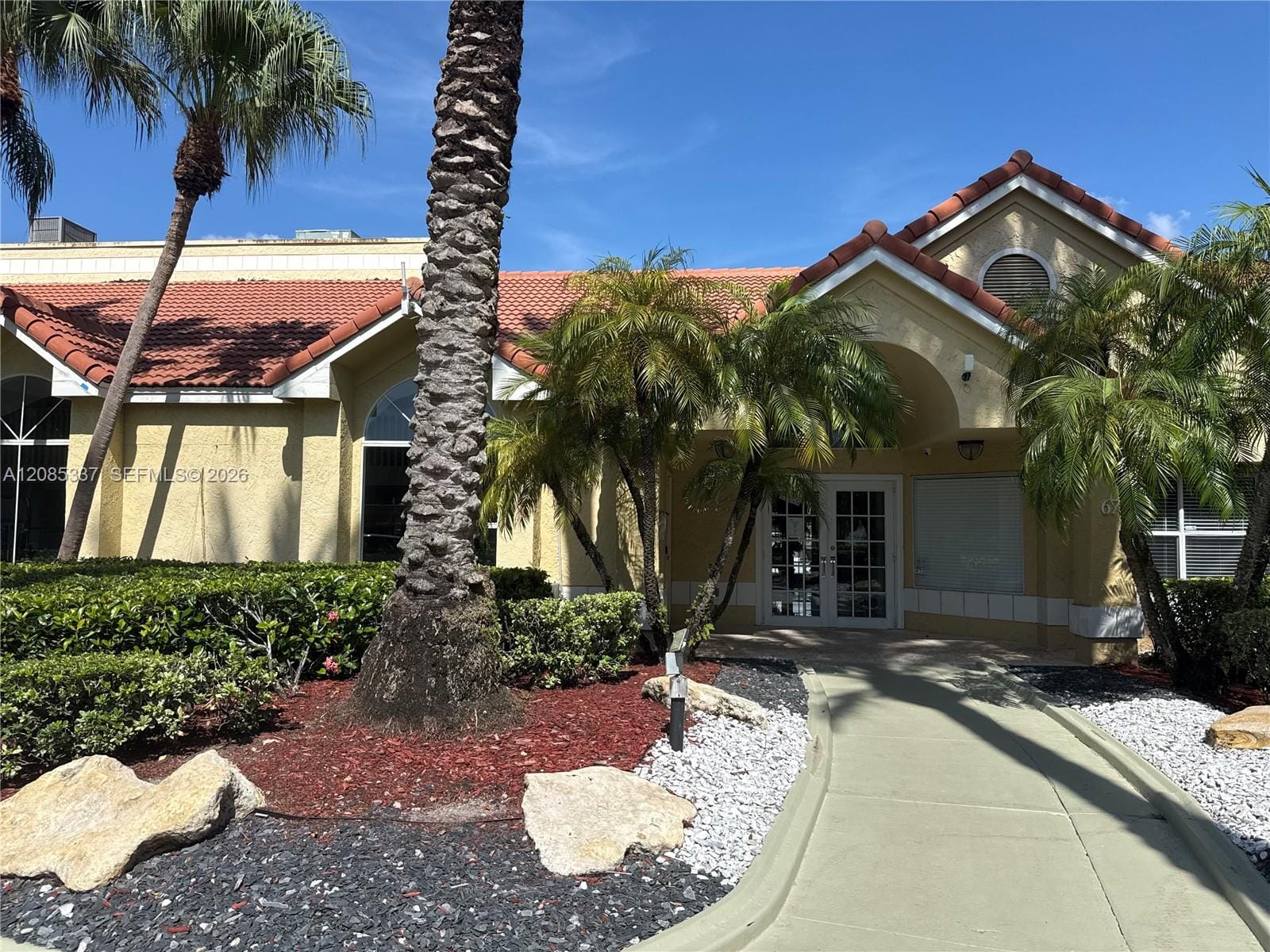 437 Vista Isles Drive 2223 — photo 12