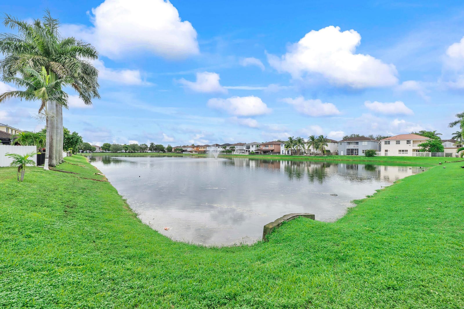 8911 NW 178th Lane, Hialeah, FL 33018 photo 28